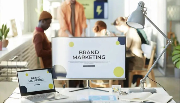 如何增加自己網(wǎng)站的流量，日均流量1萬+?